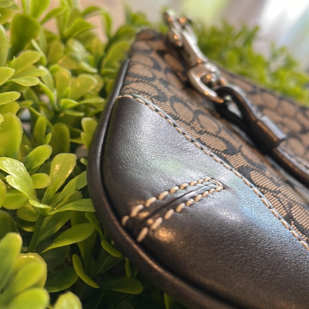 Navy Blue almost black Coach wristlet - Picture 5 of 8